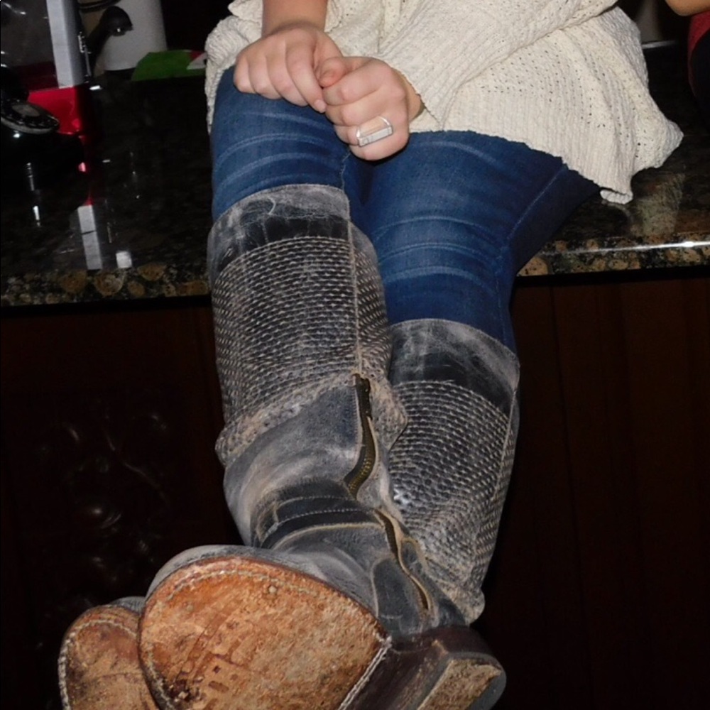 Super cute Bed Stü real leather boots!